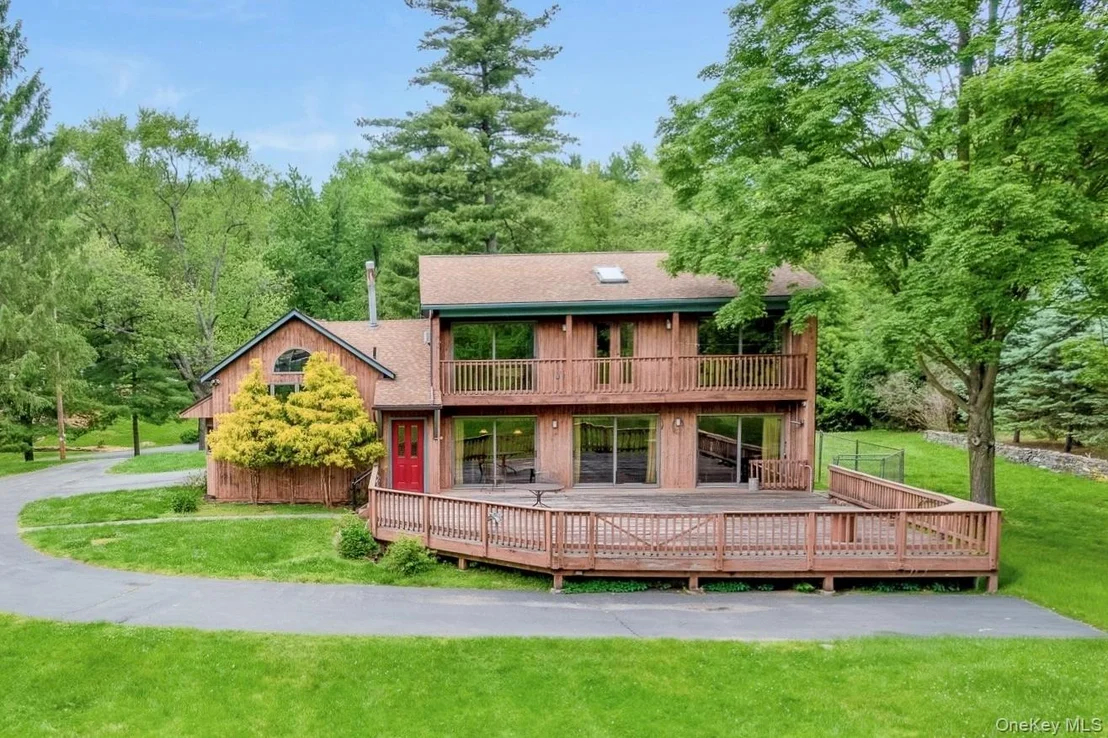 Photo of 8 Kingwood Park
