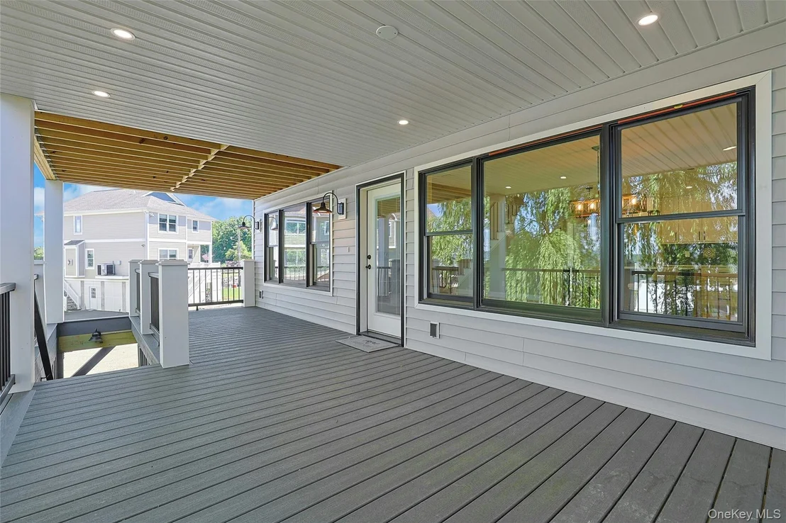 Photo of 74 Beach Road