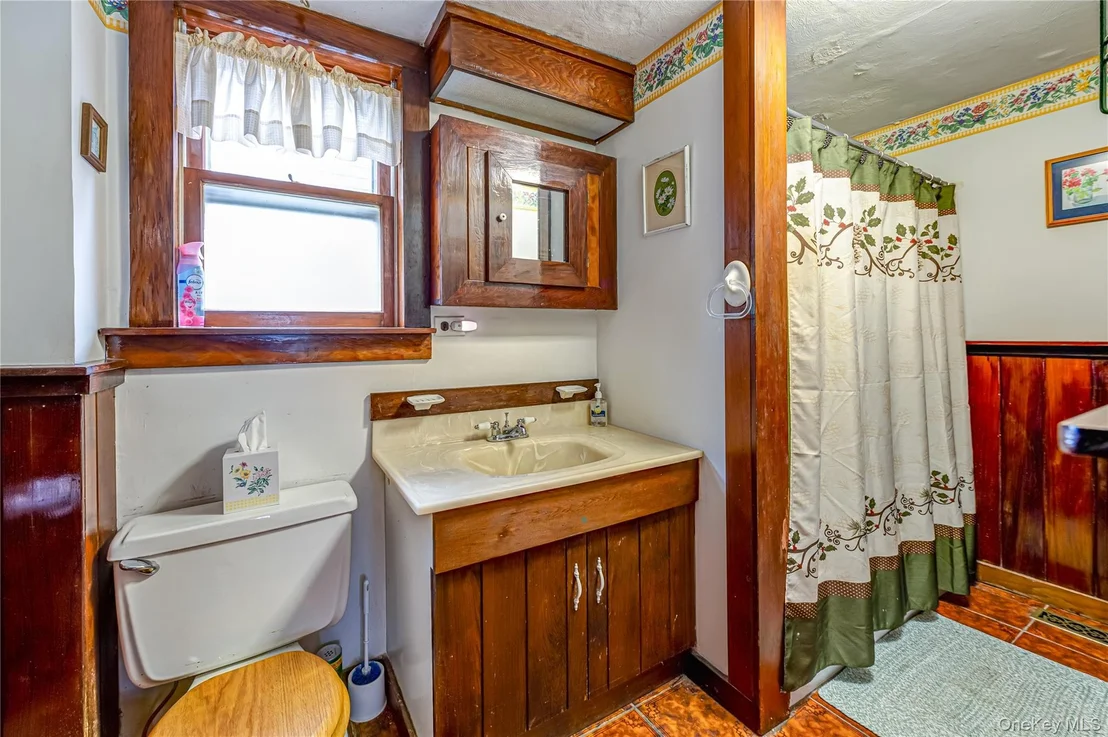 Photo of 34 Boulevard Avenue