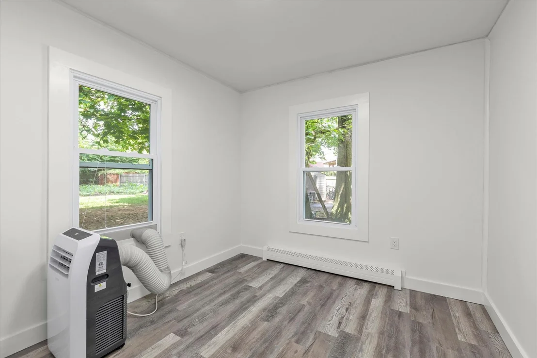 Photo of 45 Lakeview Avenue