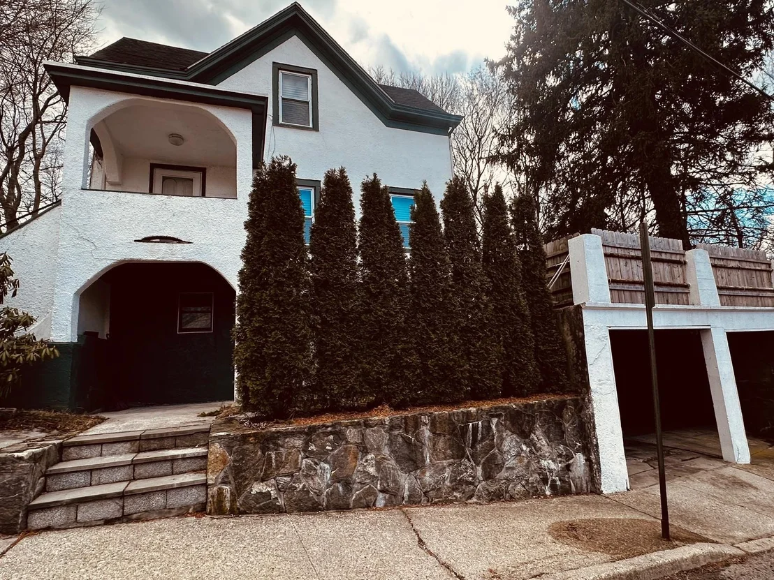 Photo of 102 Finch Street