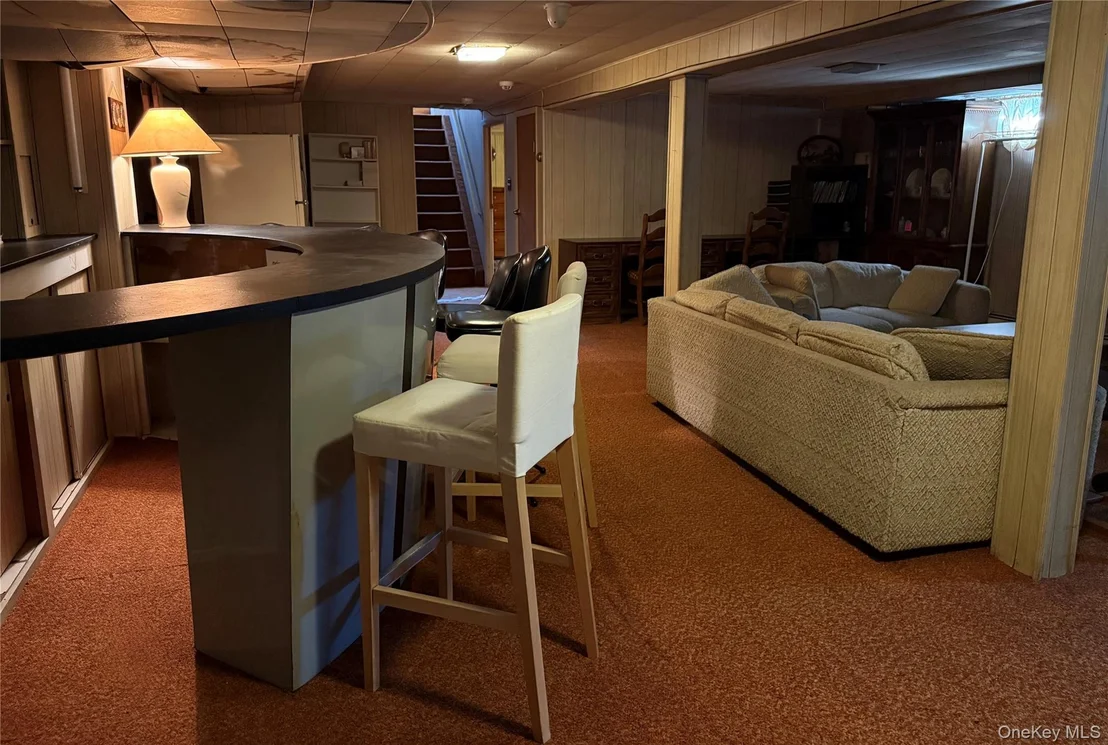 Photo of 2582 Oceanside Road