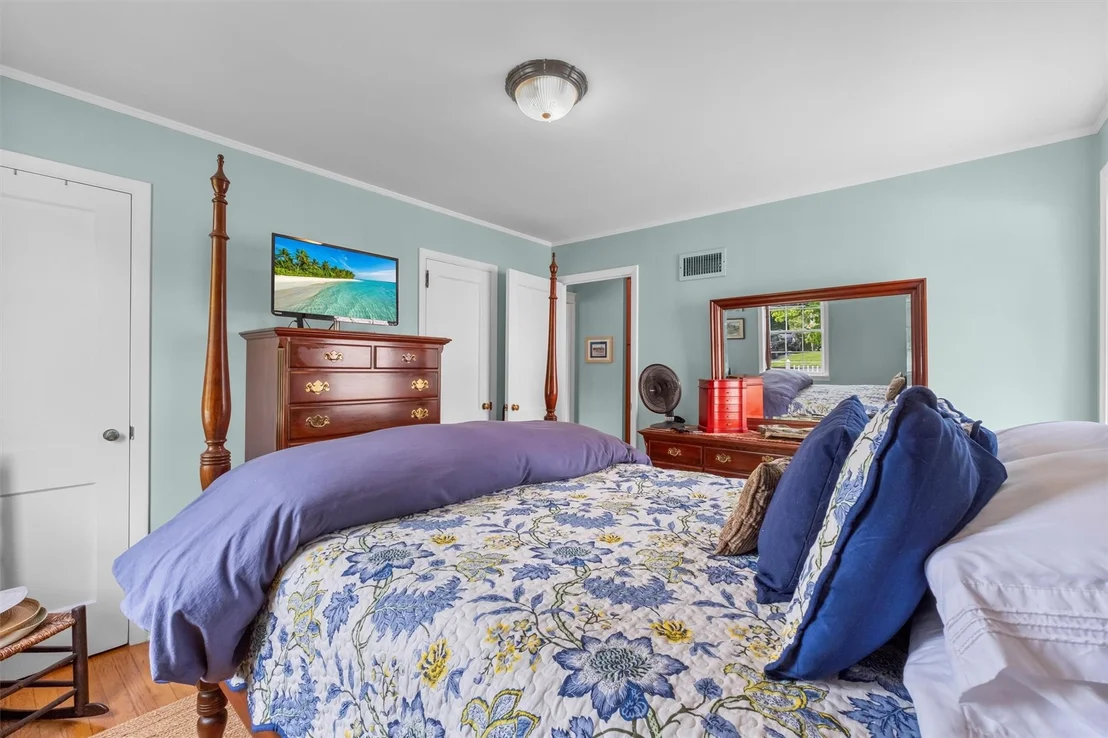 Photo of 7 Wilson Boulevard