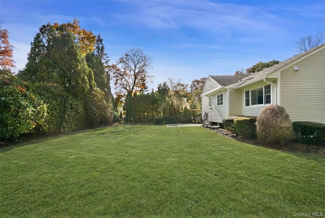 Photo of 15 Elm Hill Drive