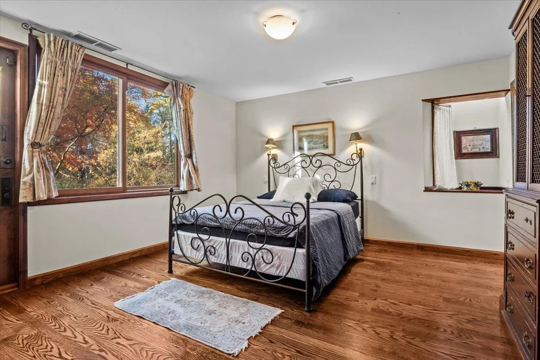 Photo of 714 Ladd Road