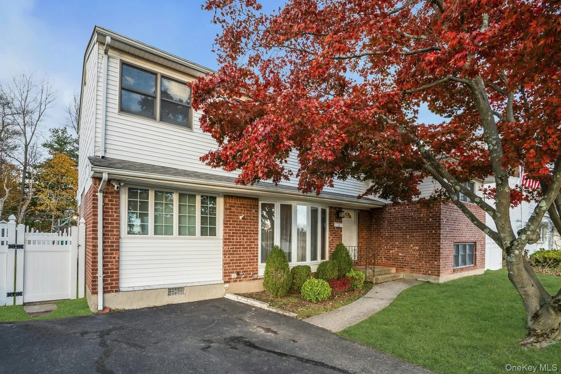 Photo of 22 Schuyler Drive