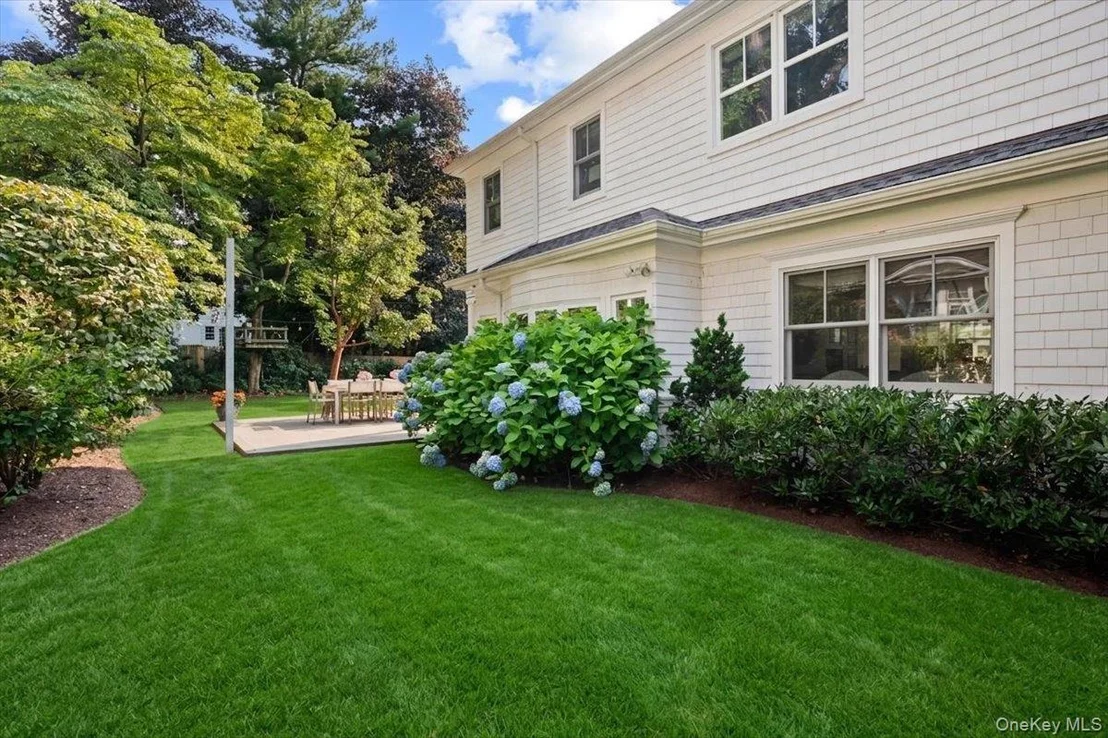 Photo of 23 Fairlawn Street