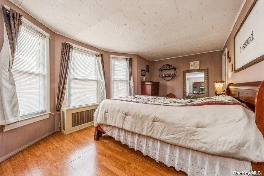 Photo of 18 Davison Avenue