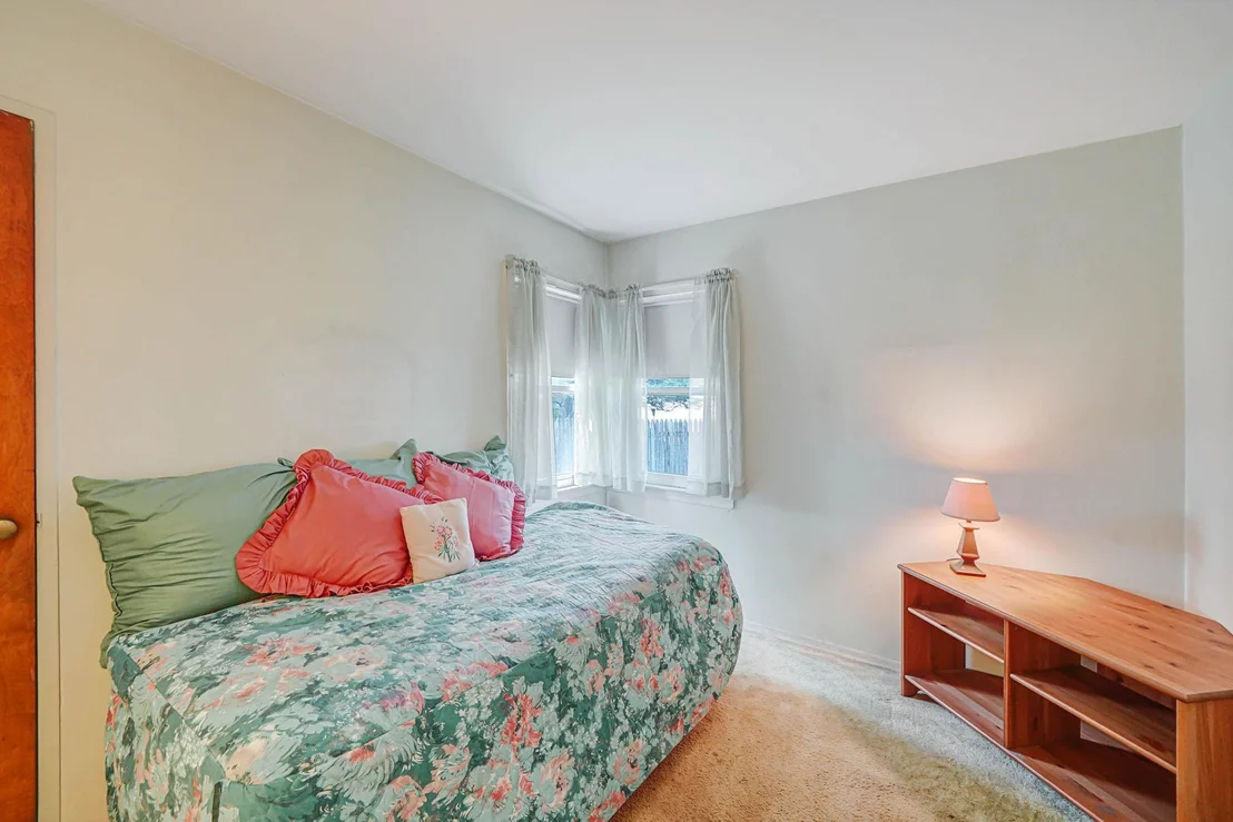 Photo of 108 Foster Boulevard