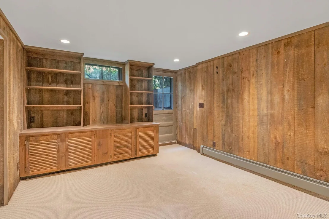 Photo of 409 Central Drive