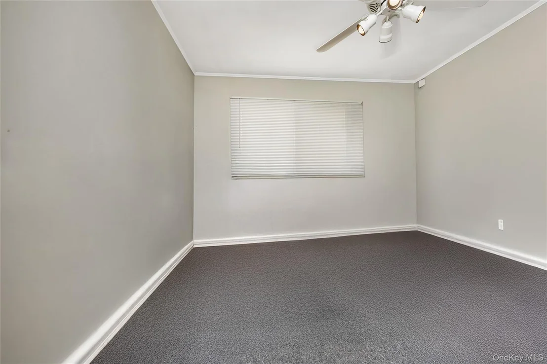 Photo of 900 Flanders Drive