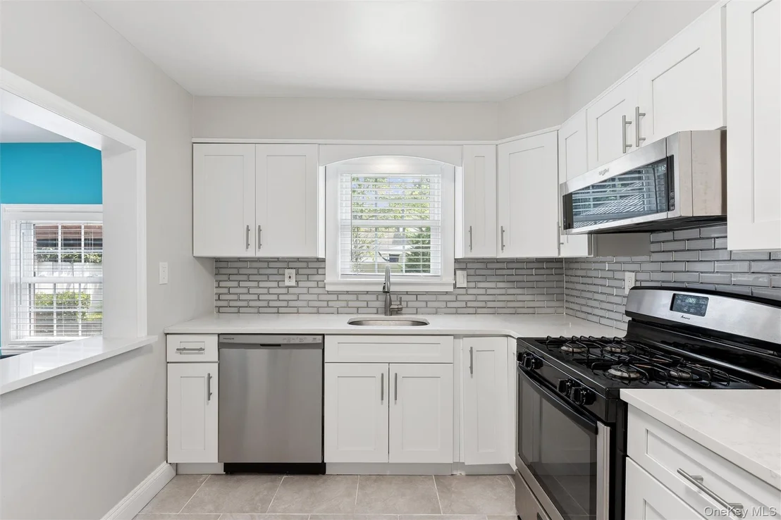 Photo of 20 Beverly Parkway