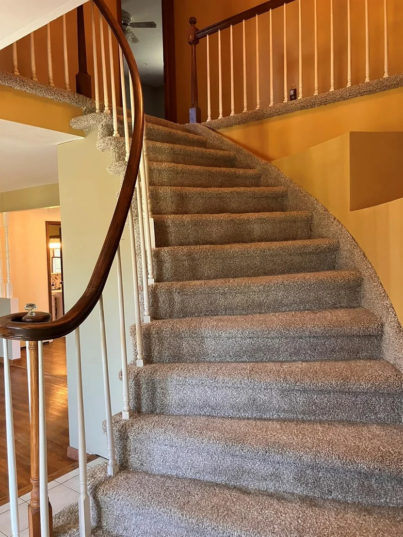 Photo of 218 Roosevelt Road