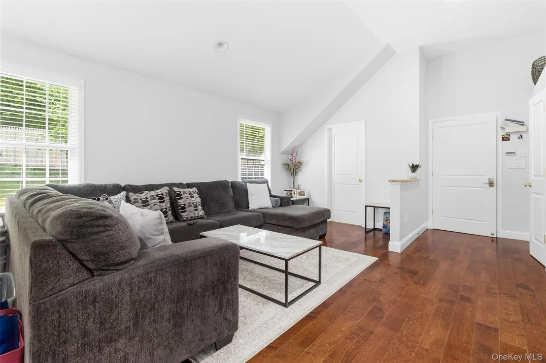 Photo of 2 Watergate Drive