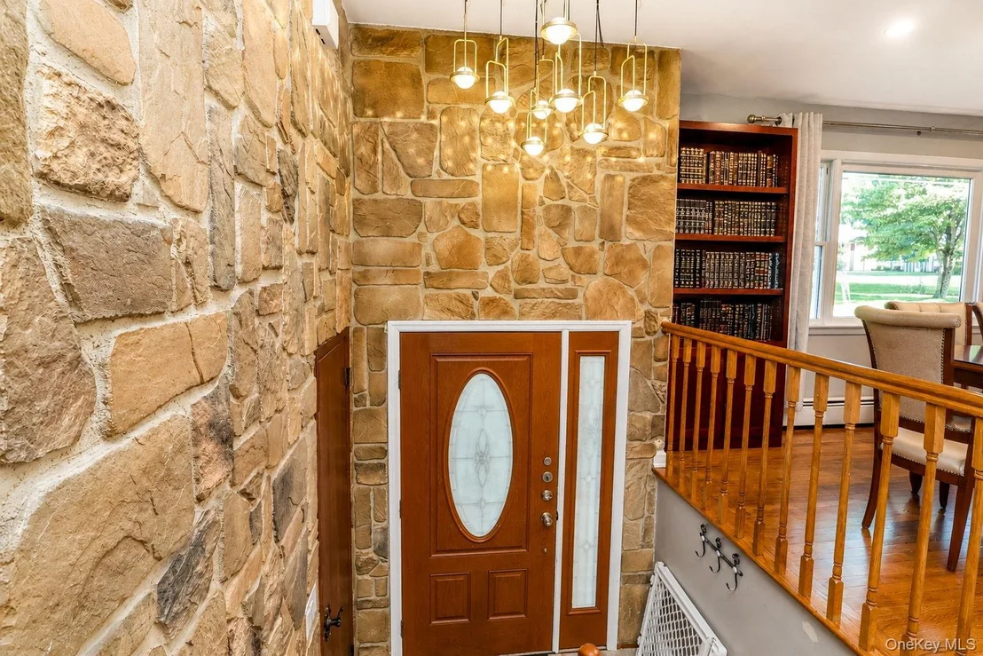 Photo of 132 Hilltop Road
