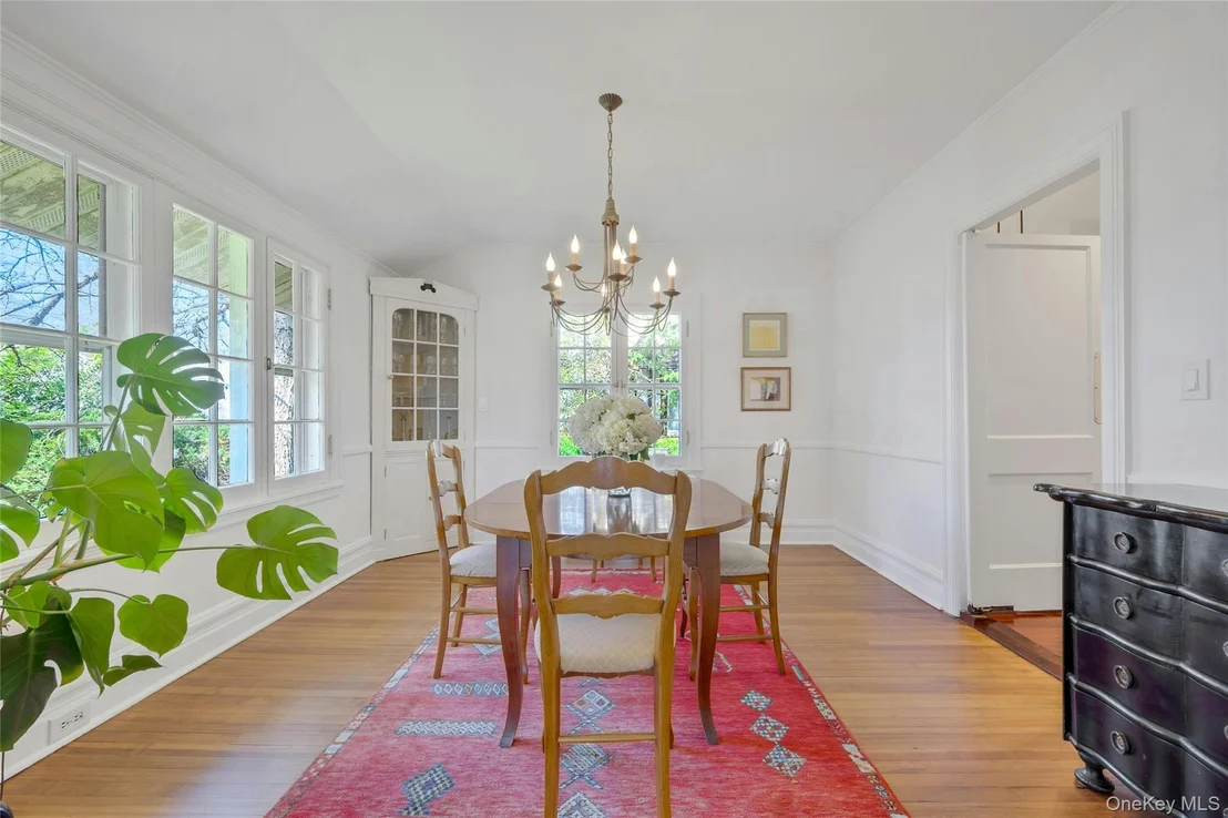 Photo of 5 Witherbee Avenue