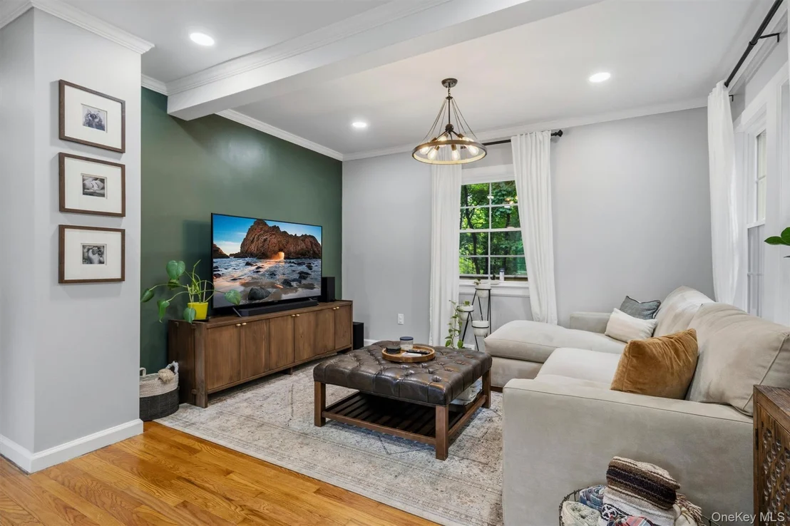 Photo of 168 Shawangunk Road