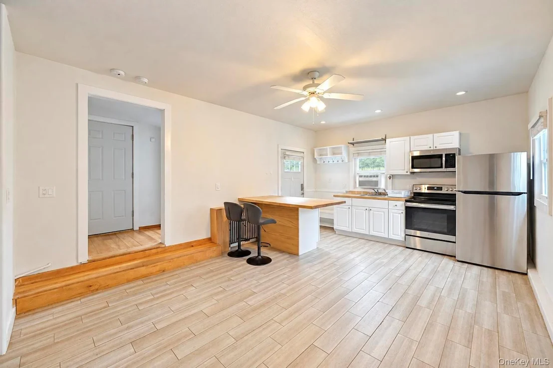 Photo of 79 Grandview Drive