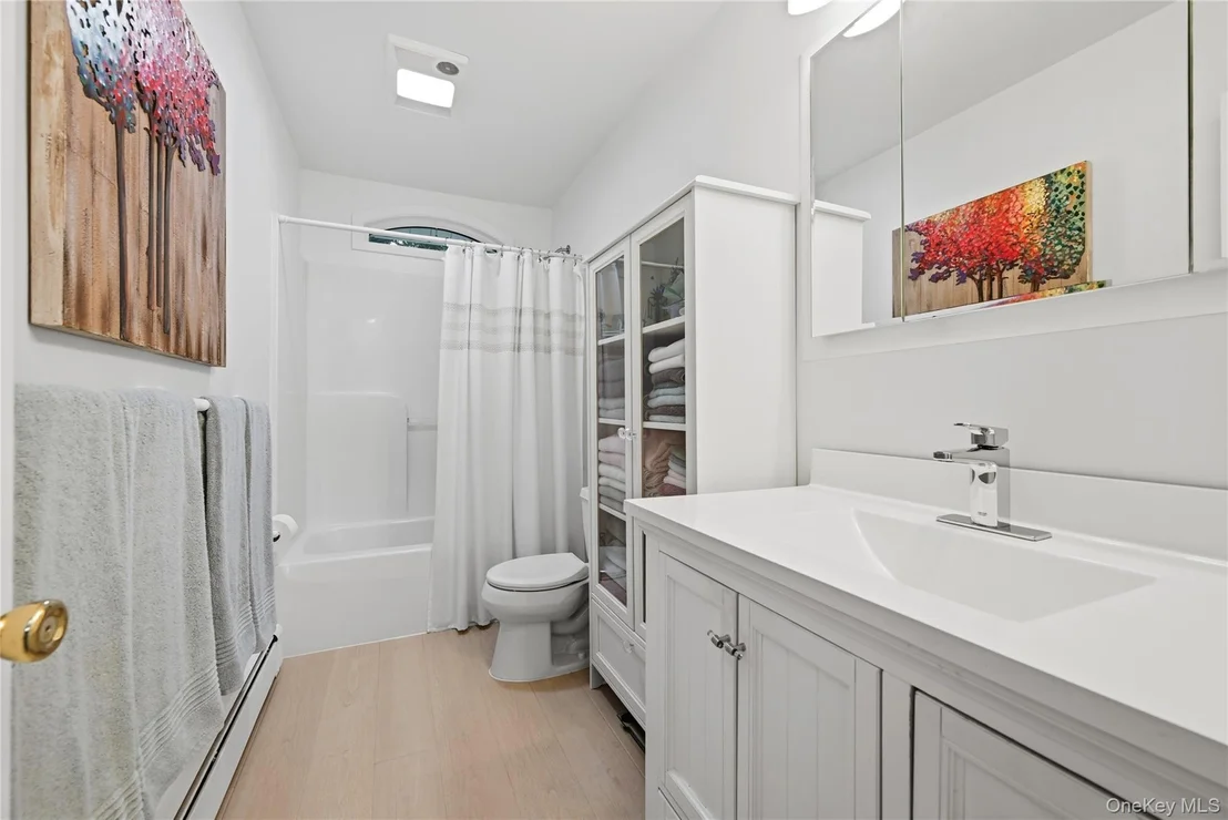Photo of 25 Valley Circle