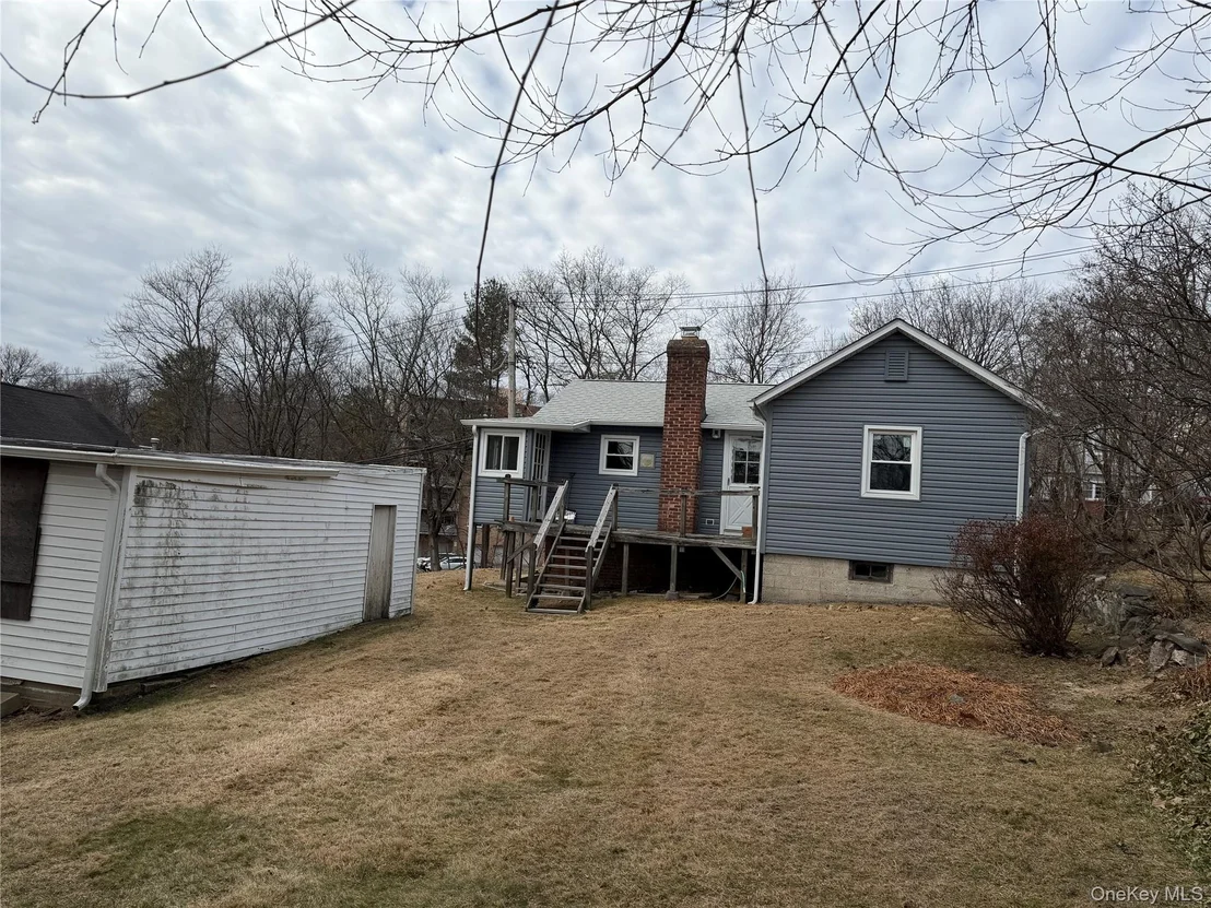 Photo of 8 Maple Avenue