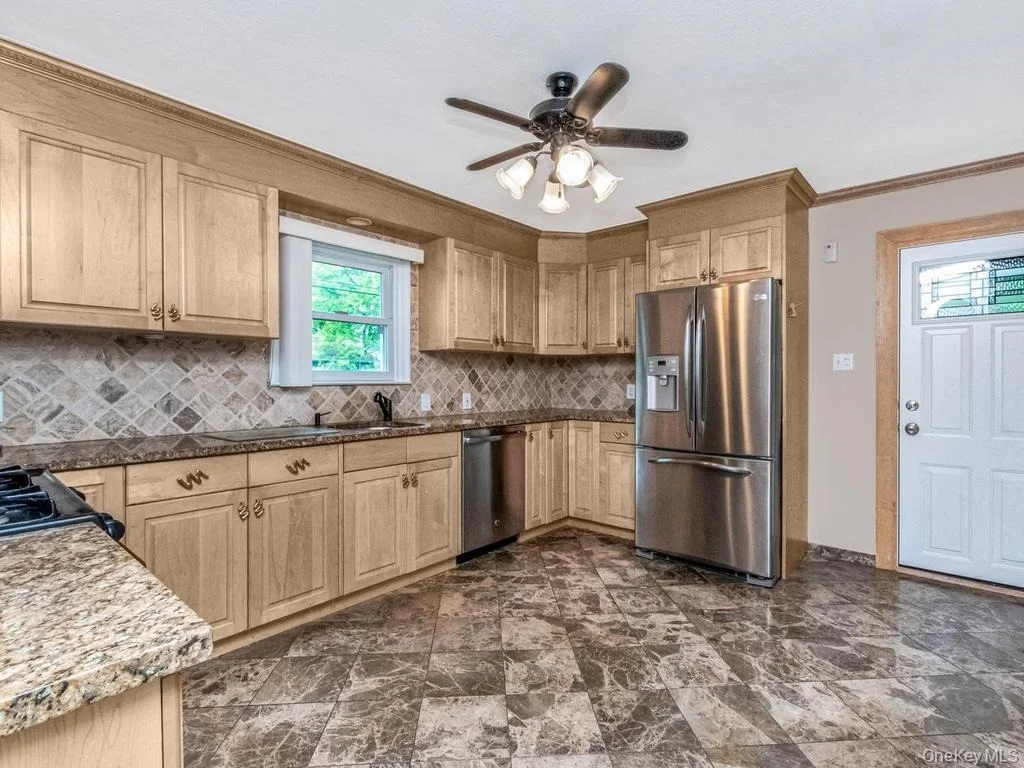 Photo of 90 Remsen Circle