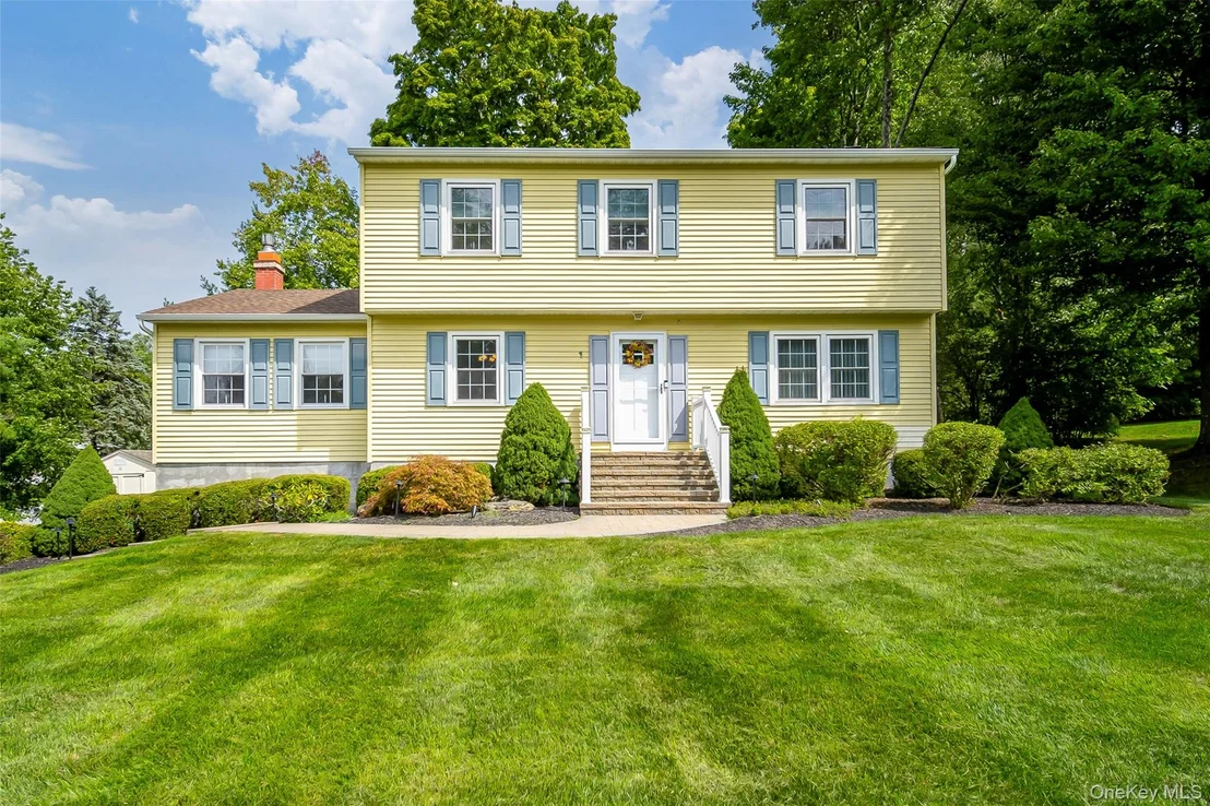 Photo of 1 Tanglewood Lane