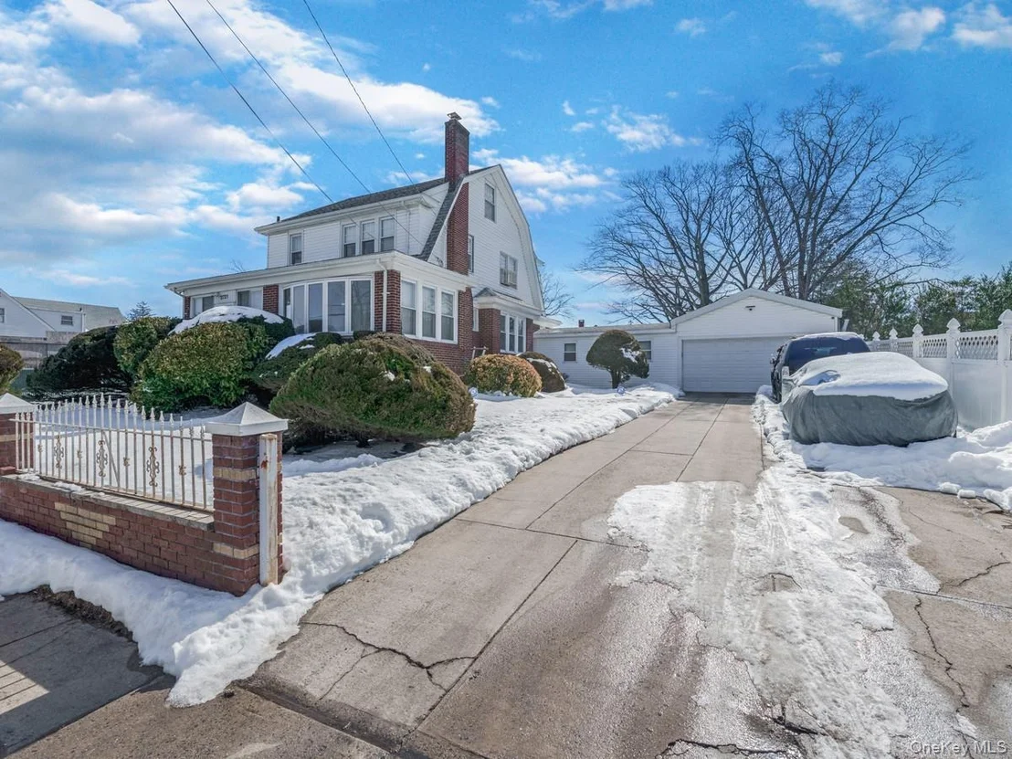 Photo of 2721 Coldspring Road