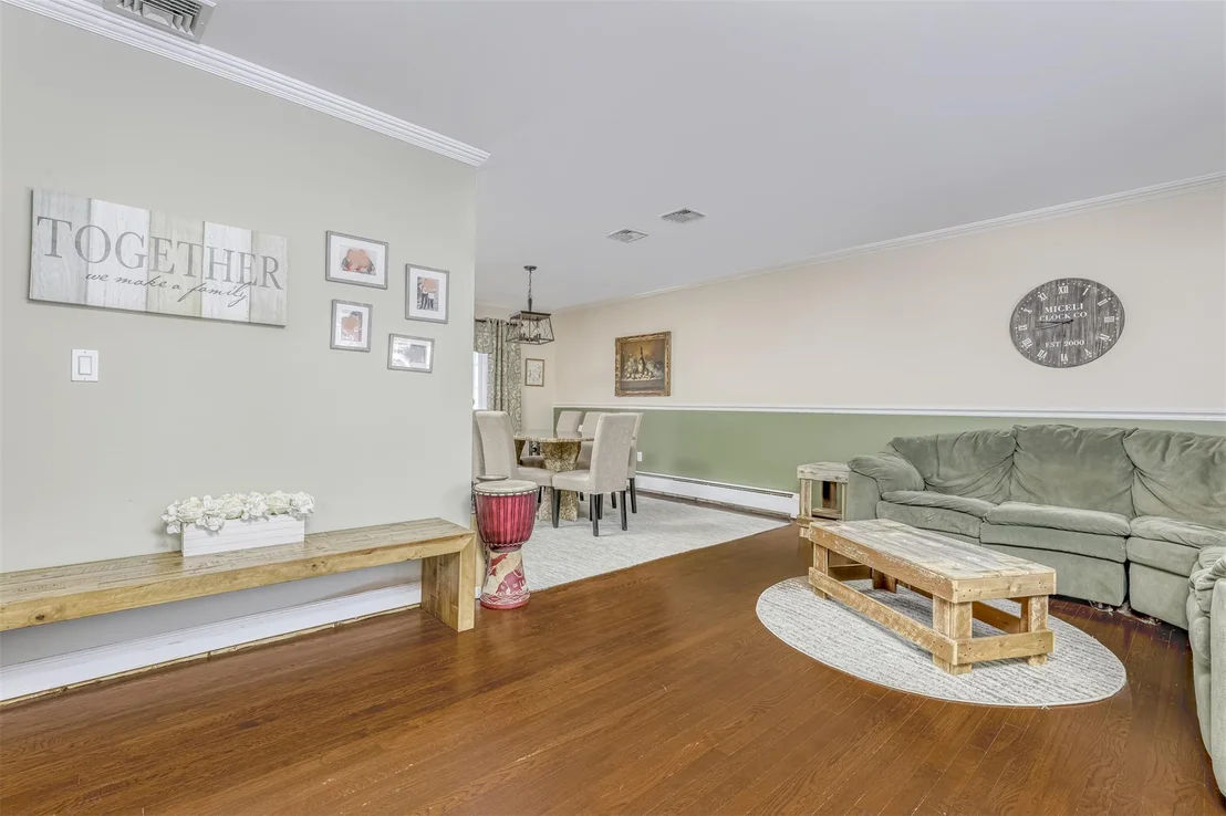Photo of 9 Ackerman Avenue