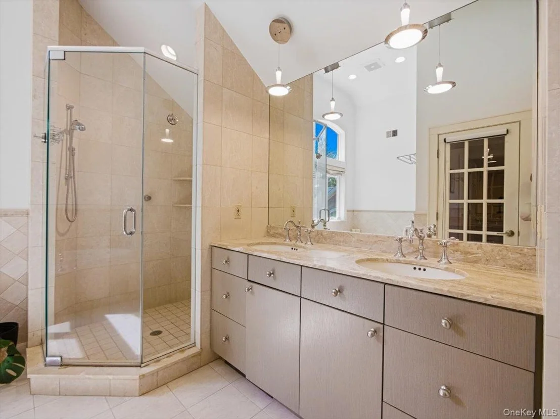 Photo of 608 Palmer Drive
