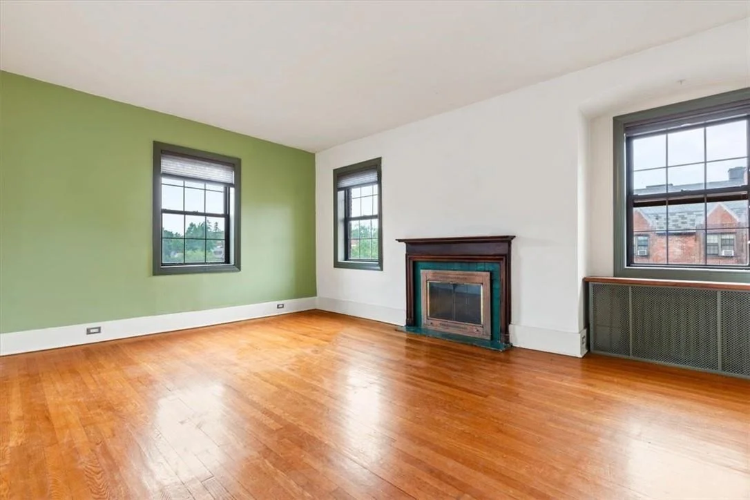 Photo of Unit 6A at 828 Bronx River Road