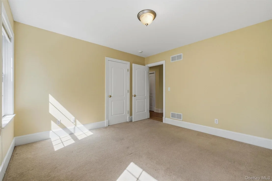 Photo of 17 Arbor Court