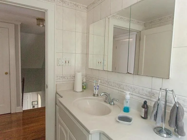 Photo of 2412 Central Avenue