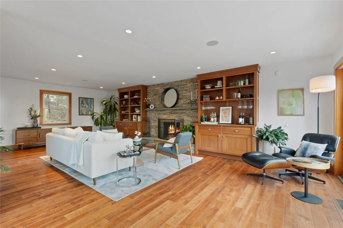 Photo of 44 Riverview Road
