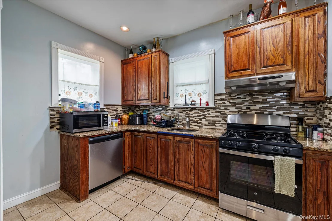 Photo of 64 Maple Avenue