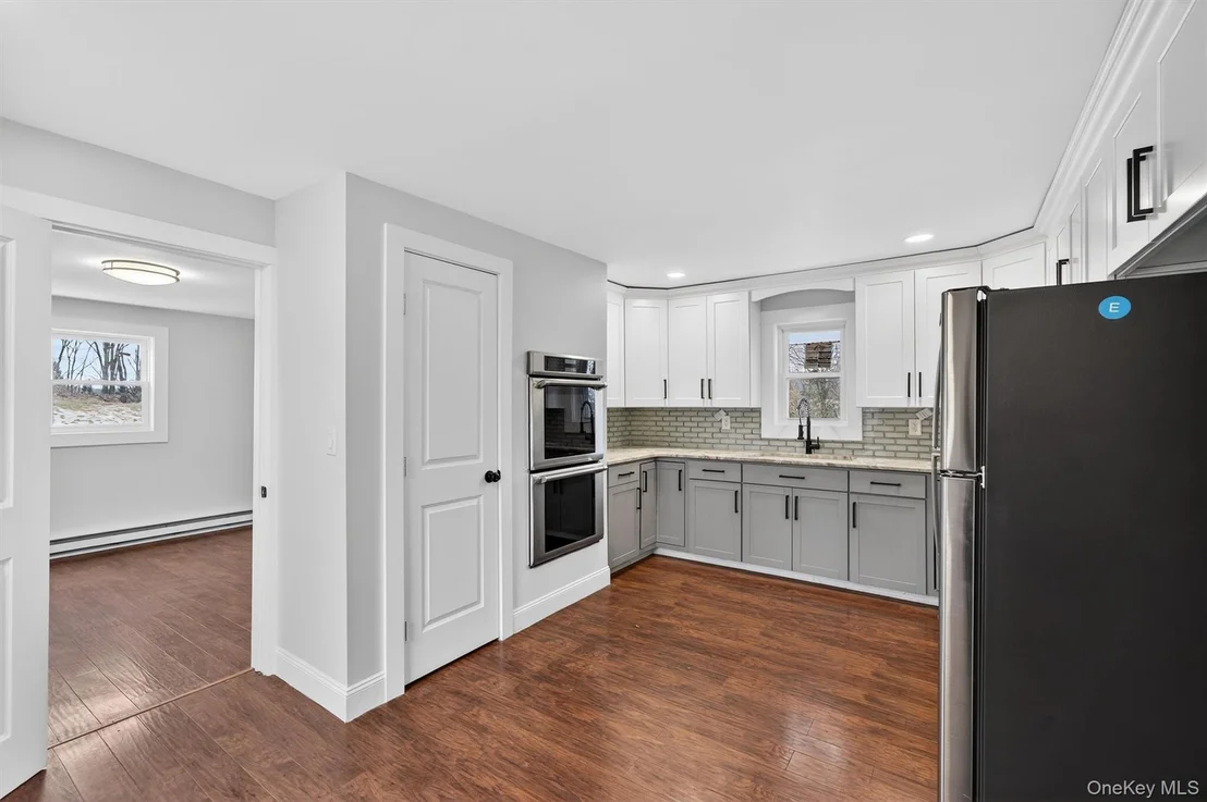 Photo of 8 Lawrence Lane