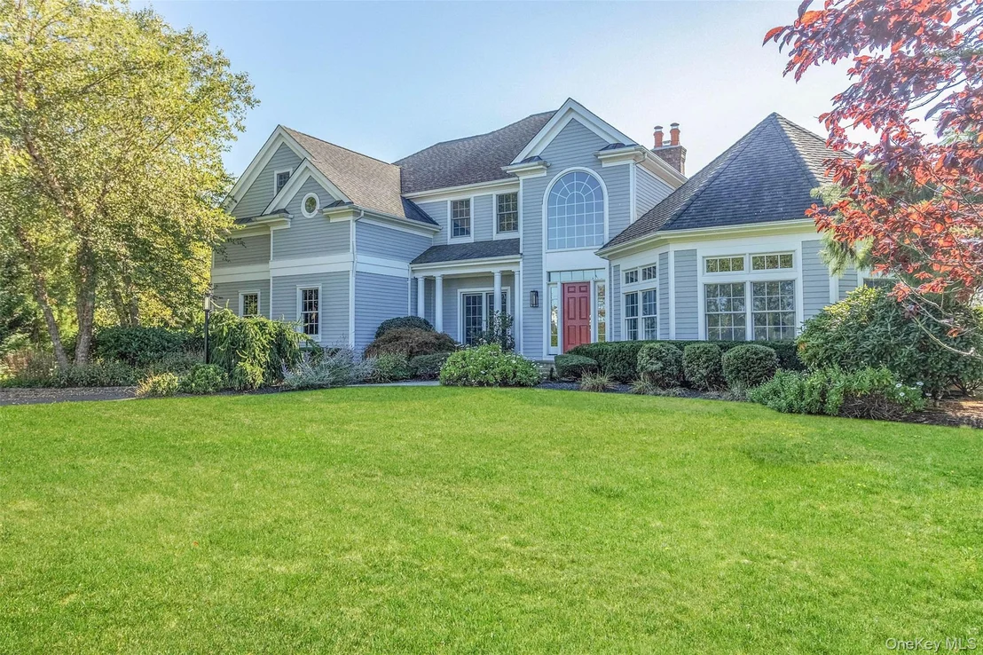 Photo of 350 Laurel Way