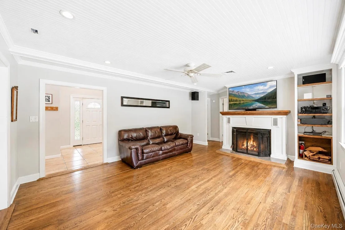 Photo of 98 Echo Avenue