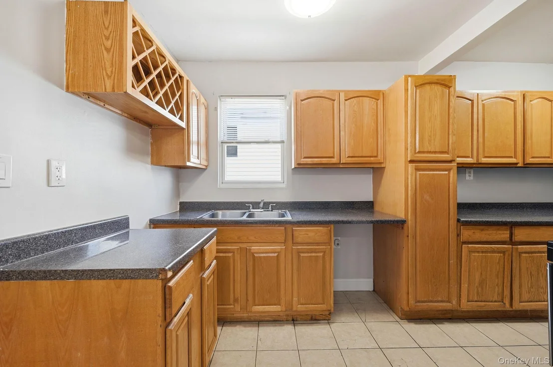 Photo of 4000 Pratt Avenue