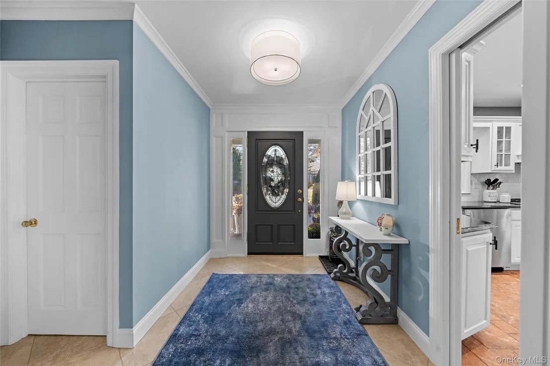 Photo of 156 Cabot Road