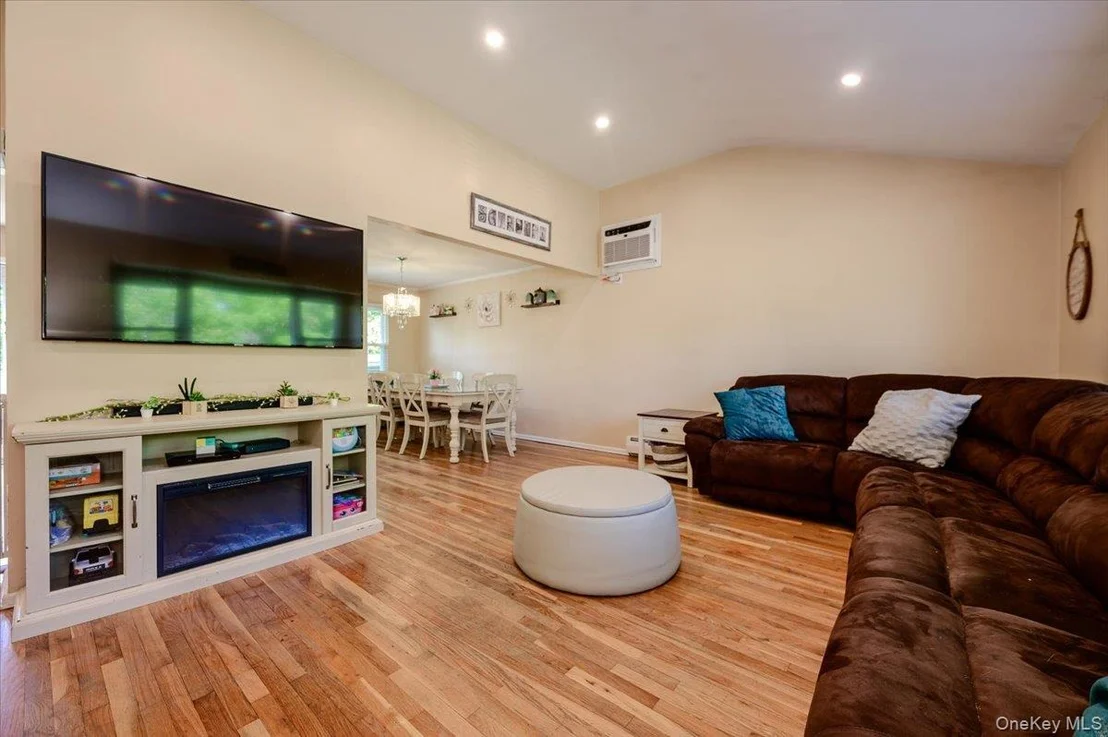 Photo of 120 Sutton Drive