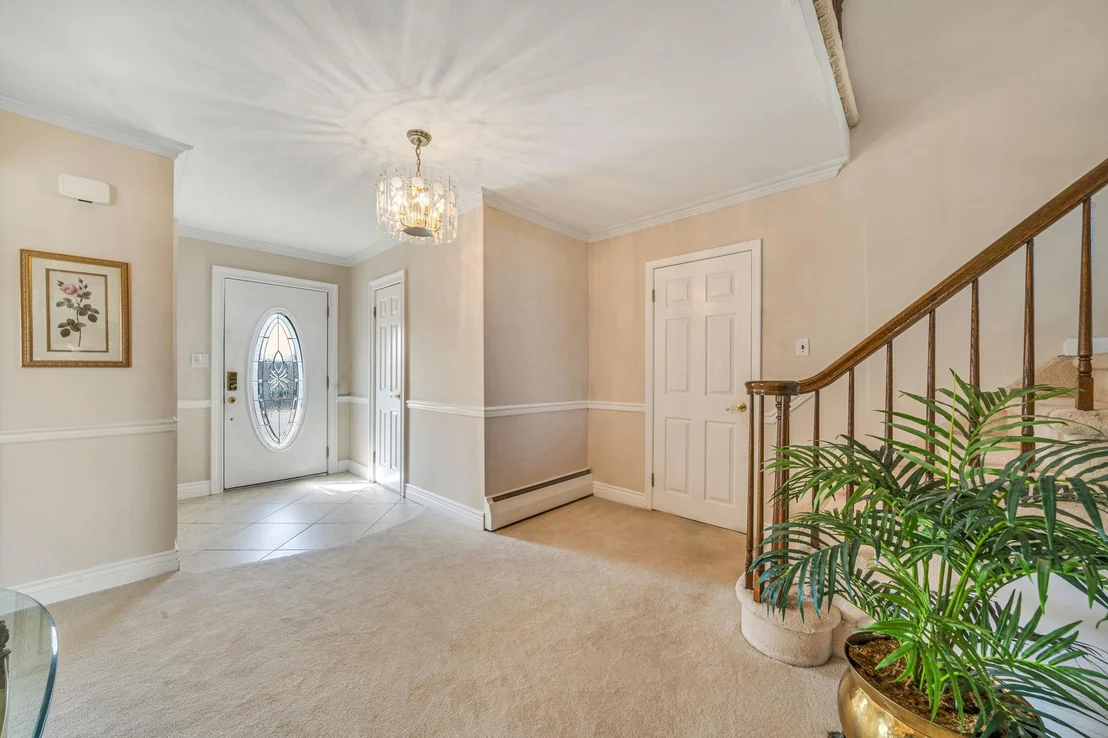Photo of 33 Lindron Avenue