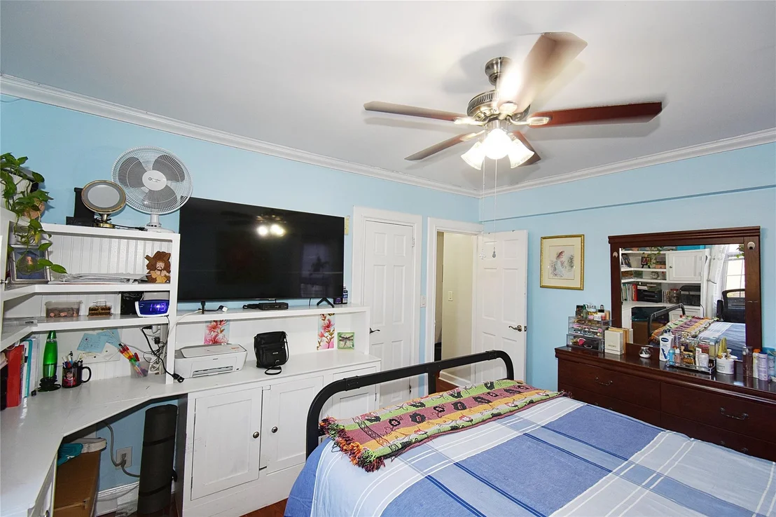 Photo of Unit A56 at 760 Bronx River Road