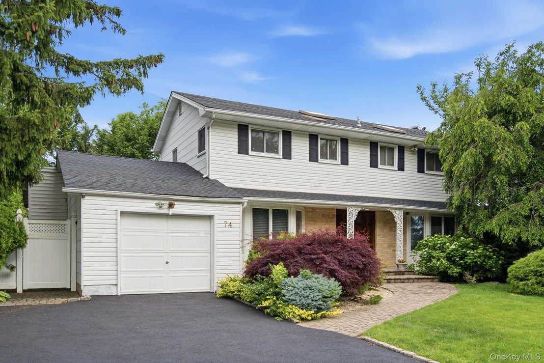 Photo of 74 Rockland Drive