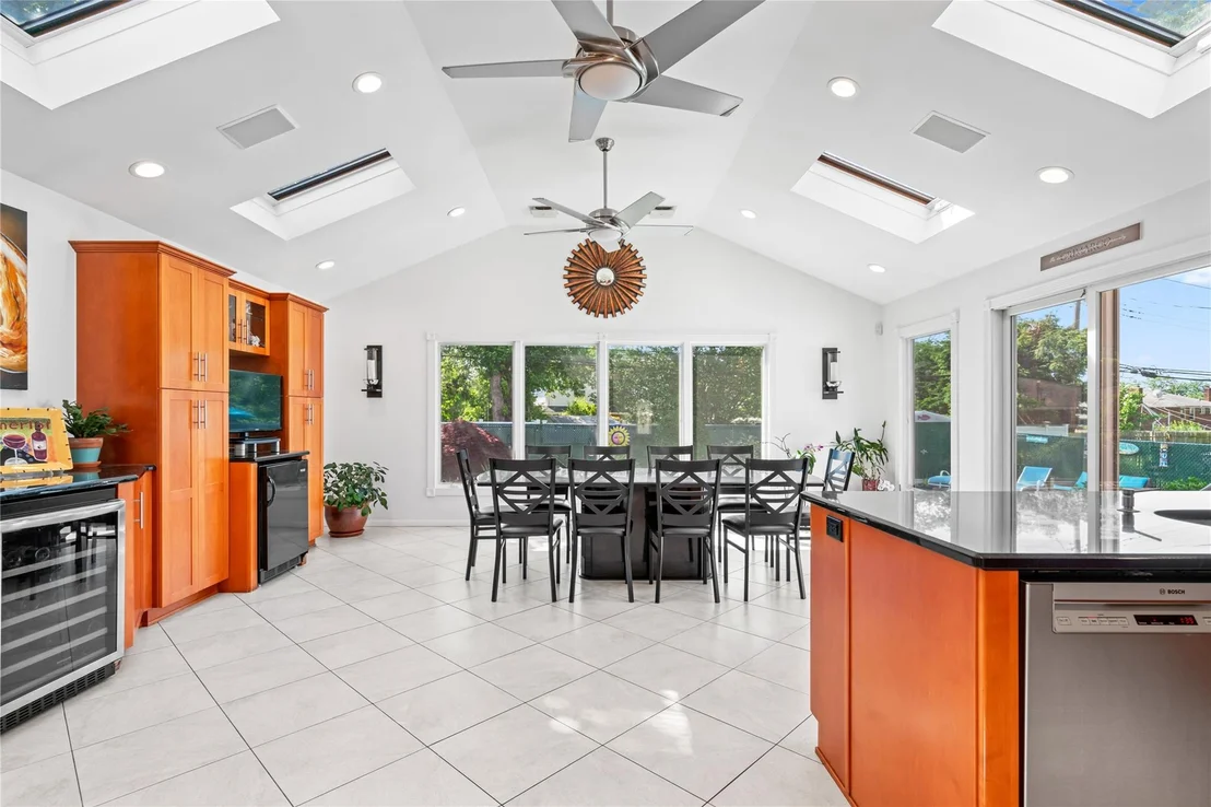 Photo of 128 Seaman Road