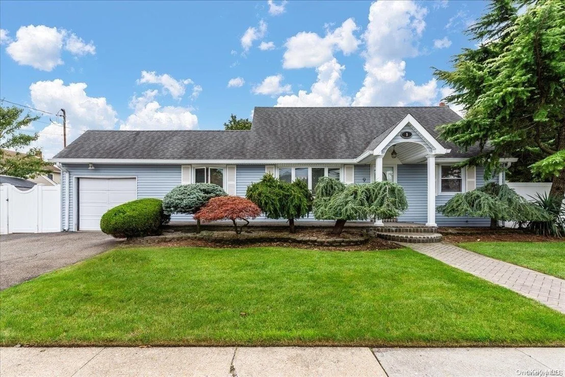 Photo of 9 Balfour Drive