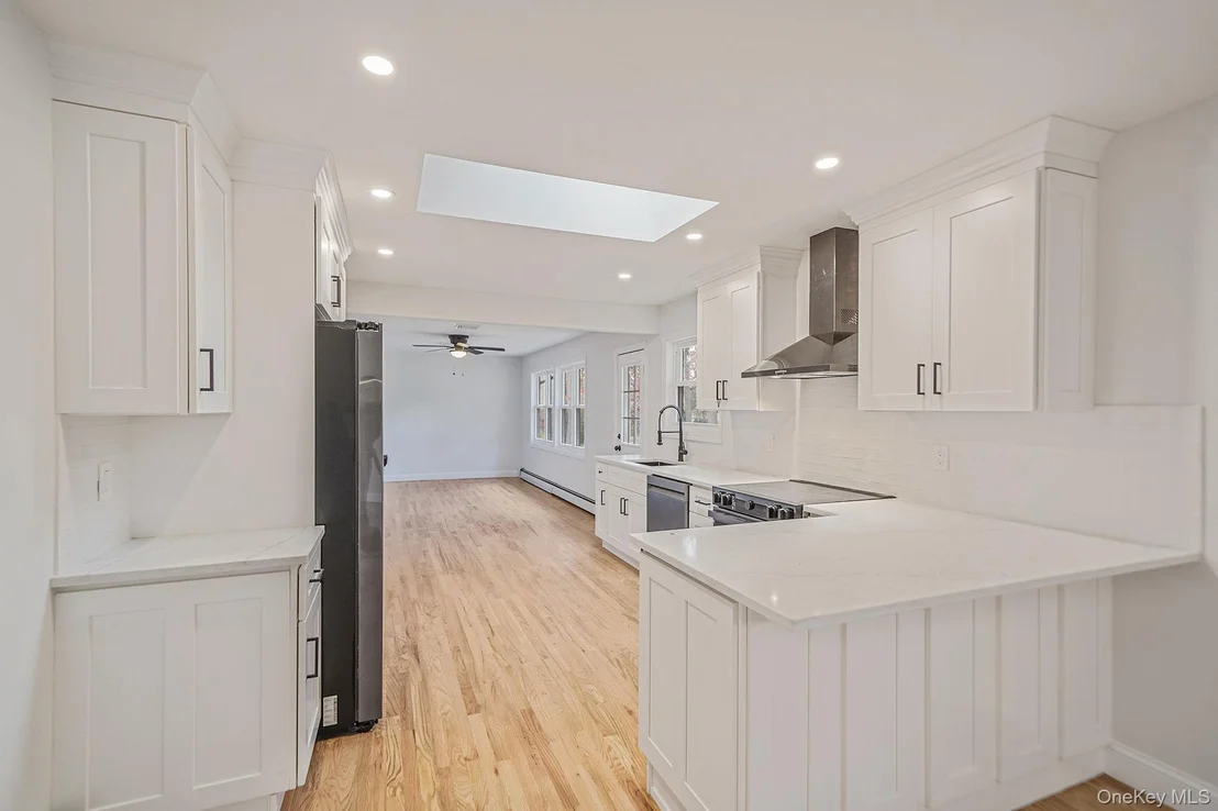 Photo of 780 Westview Drive