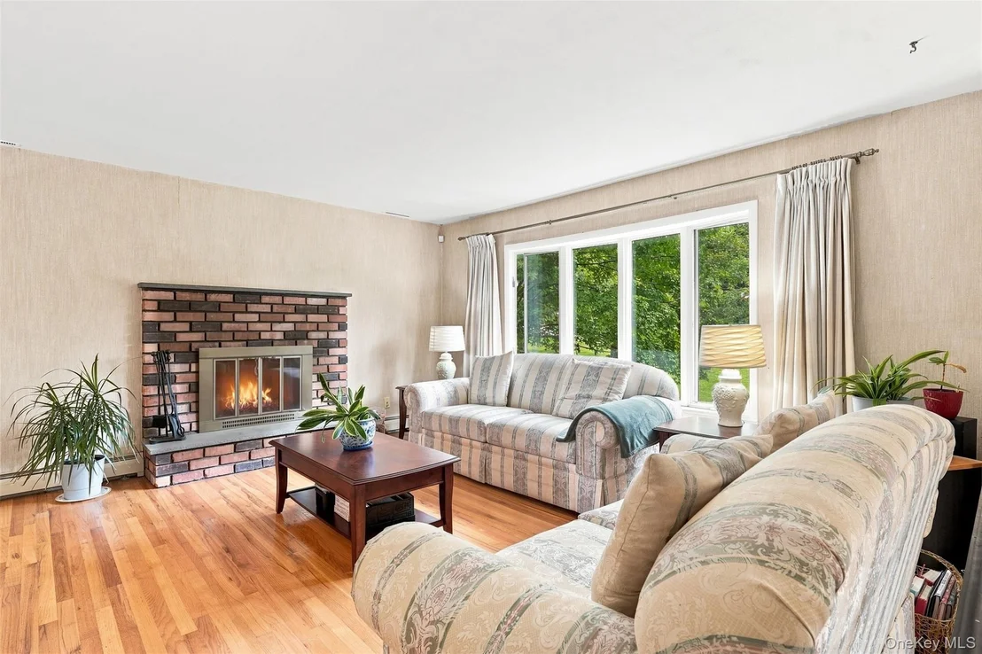 Photo of 16 Cromwell Drive