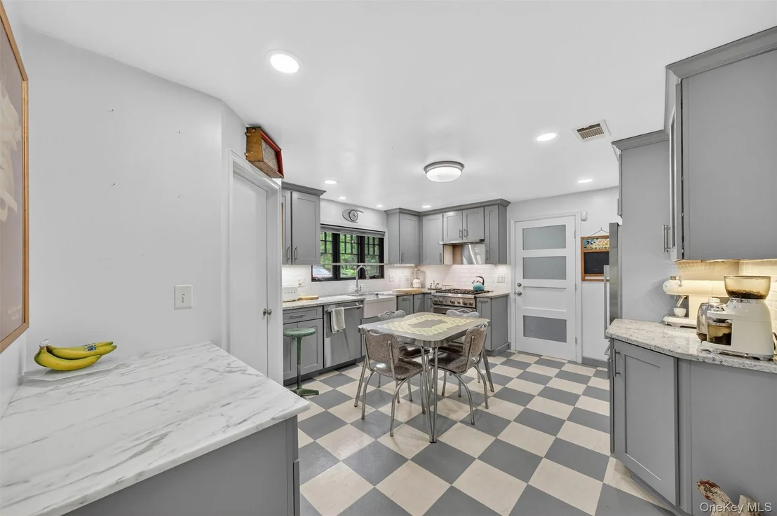 Photo of 356 Smith Road