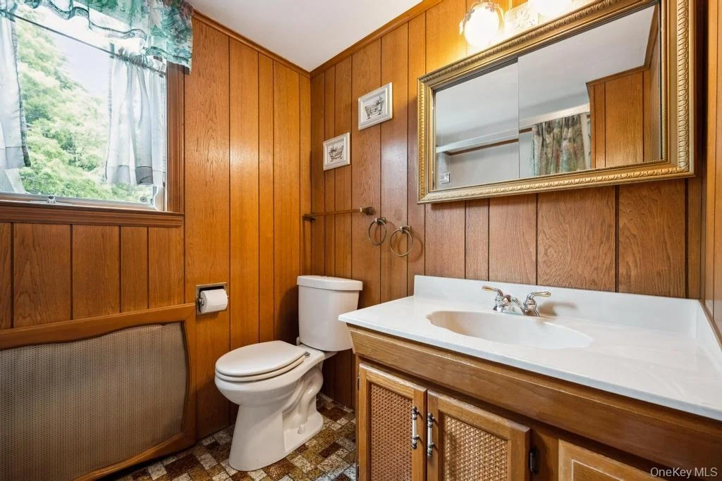 Photo of 9 Lakeland Avenue
