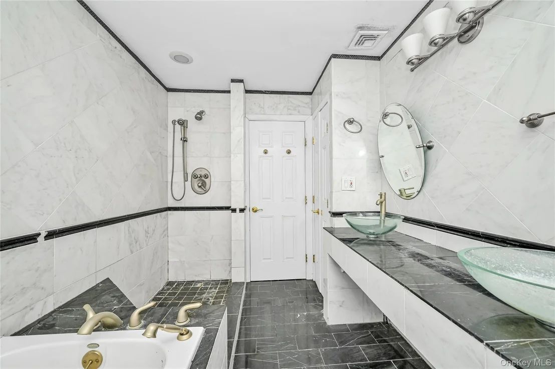 Photo of 218 Avery Place